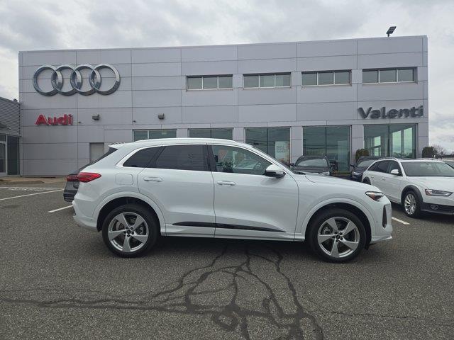 2025 Audi Q5 - $46,299