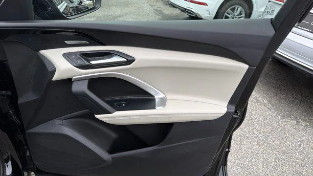 2025 Audi Q5 quattro Premium Plus TFSI