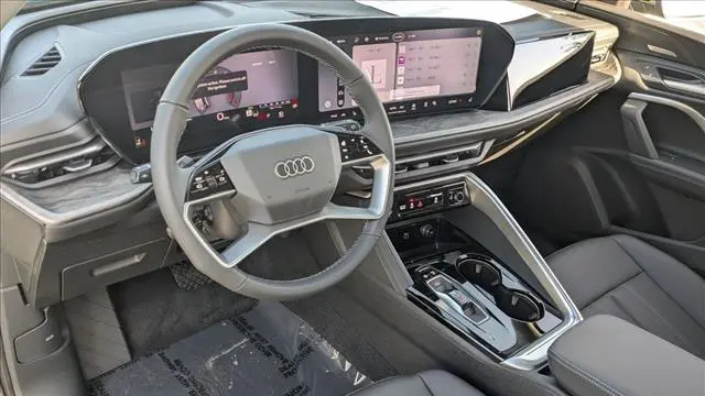 2026 Audi Q5 quattro Premium Plus TFSI