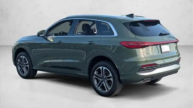 2026 Audi Q5 quattro Premium Plus TFSI