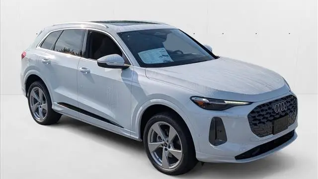 2025 Audi Q5 quattro Premium Plus TFSI