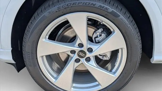 2025 Audi Q5 quattro Premium Plus TFSI