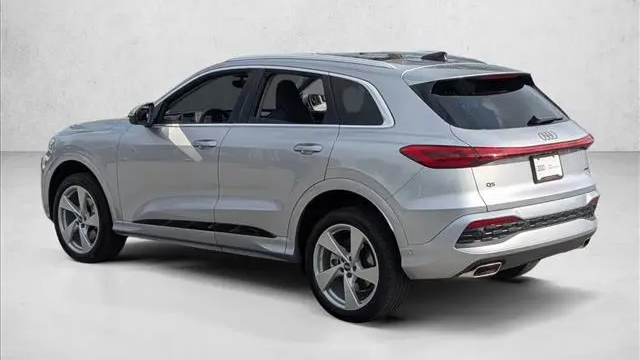 2026 Audi Q5 quattro Premium Plus TFSI