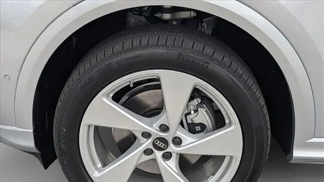 2026 Audi Q5 quattro Premium Plus TFSI