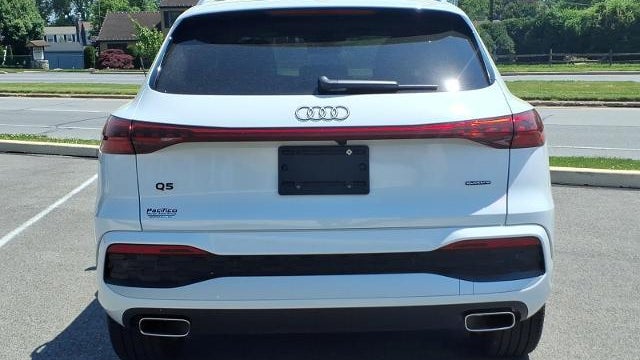 2025 Audi Q5 quattro Premium Plus TFSI