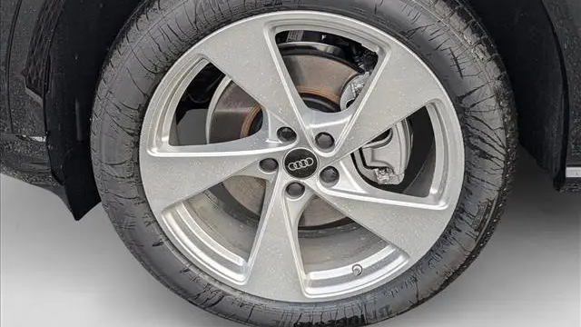 2025 Audi Q5 quattro Premium Plus TFSI