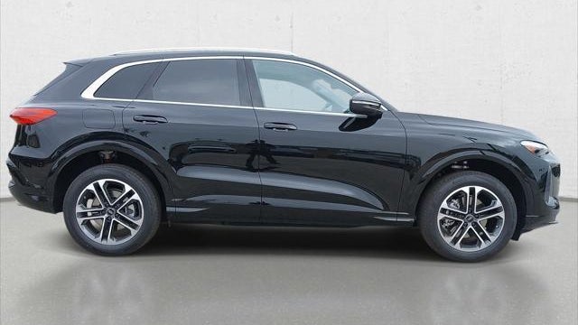 2026 Audi Q5 quattro Premium Plus TFSI
