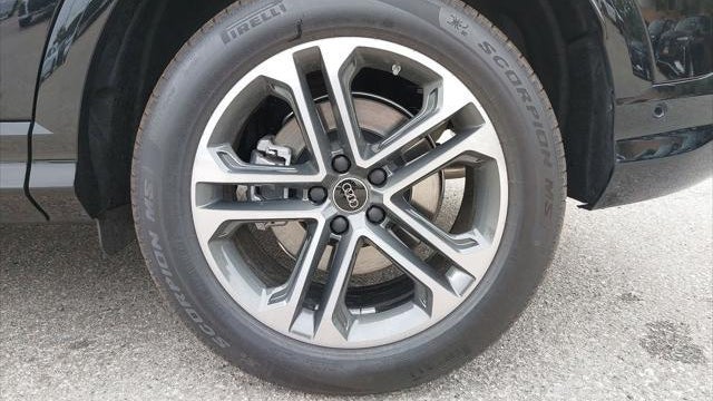 2026 Audi Q5 quattro Premium Plus TFSI