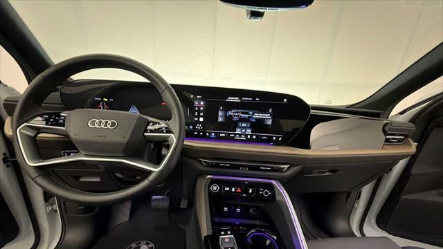 2025 Audi Q5 quattro Premium Plus TFSI