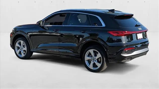 2025 Audi Q5 quattro Premium Plus TFSI