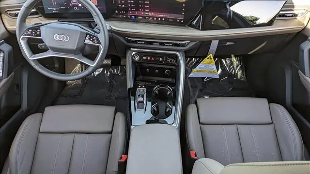 2025 Audi Q5 quattro Premium Plus TFSI