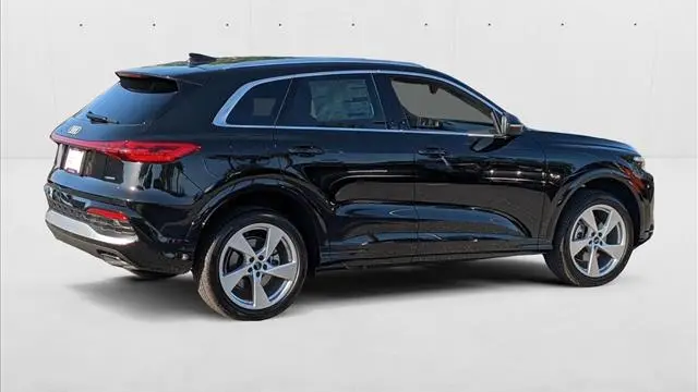2025 Audi Q5 quattro Premium Plus TFSI