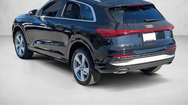 2025 Audi Q5 quattro Premium Plus TFSI