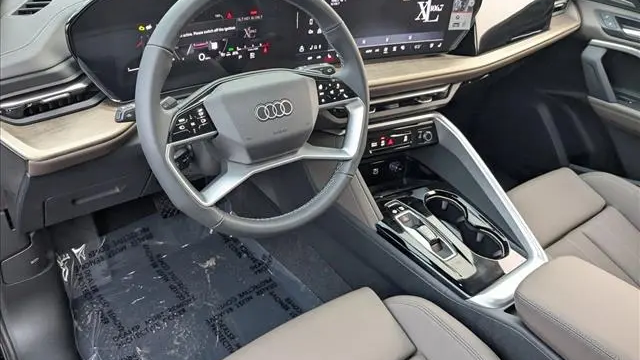 2025 Audi Q5 quattro Premium Plus TFSI