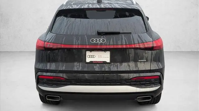 2025 Audi Q5 quattro Premium Plus TFSI