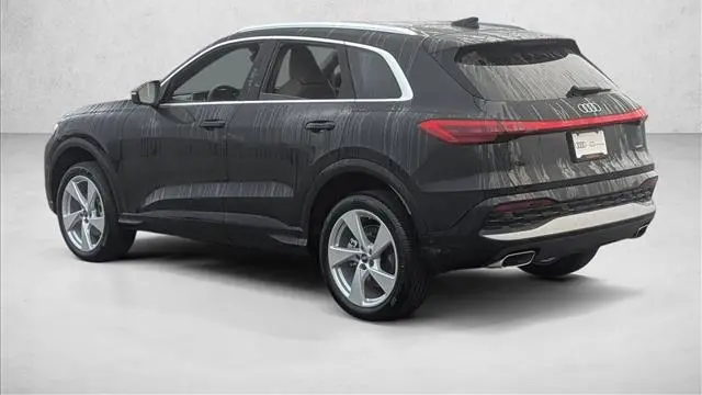 2025 Audi Q5 quattro Premium Plus TFSI