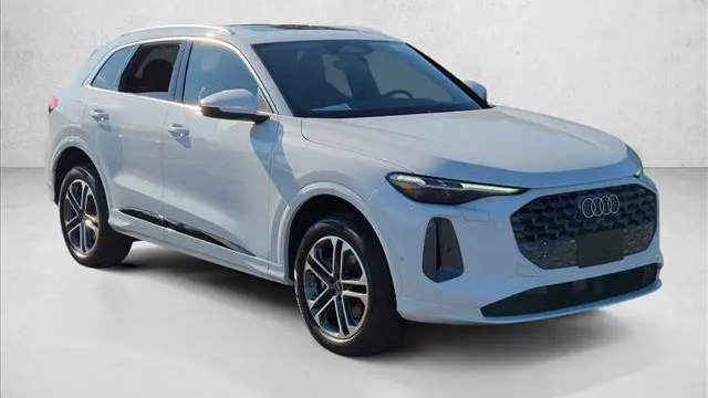 2026 Audi Q5 quattro Premium Plus TFSI