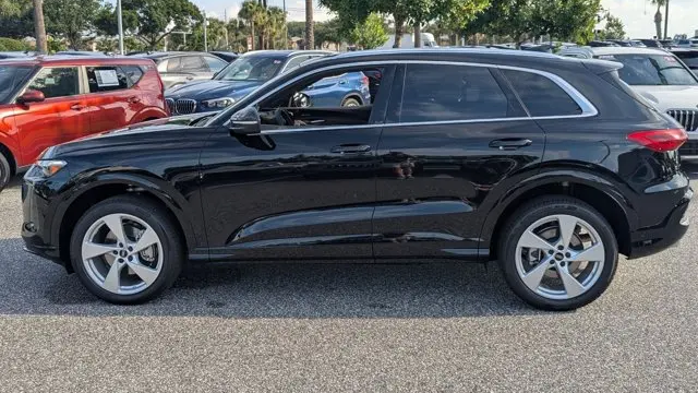 2025 Audi Q5 quattro Premium Plus TFSI