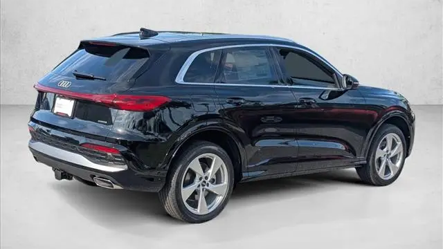 2025 Audi Q5 quattro Premium Plus TFSI