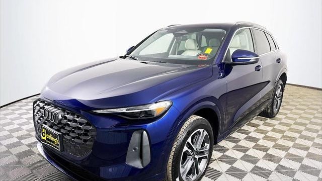 2025 Audi Q5 quattro Premium Plus TFSI
