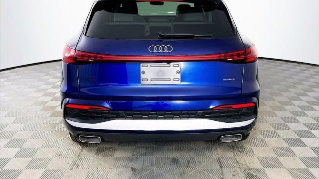 2025 Audi Q5 quattro Premium Plus TFSI
