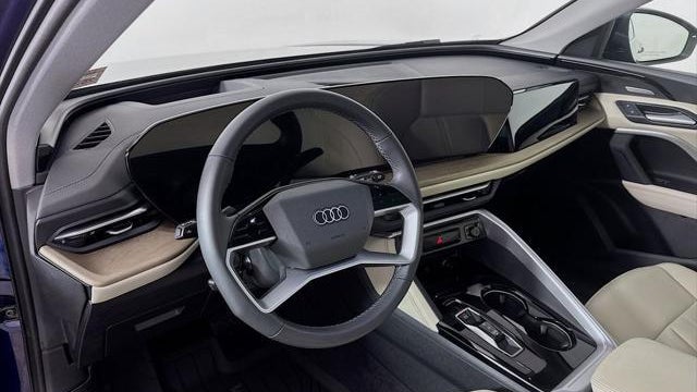 2025 Audi Q5 quattro Premium Plus TFSI