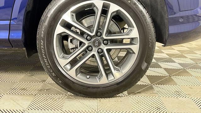 2025 Audi Q5 quattro Premium Plus TFSI