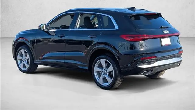 2025 Audi Q5 quattro Premium Plus TFSI