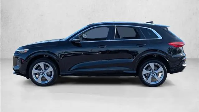 2025 Audi Q5 quattro Premium Plus TFSI