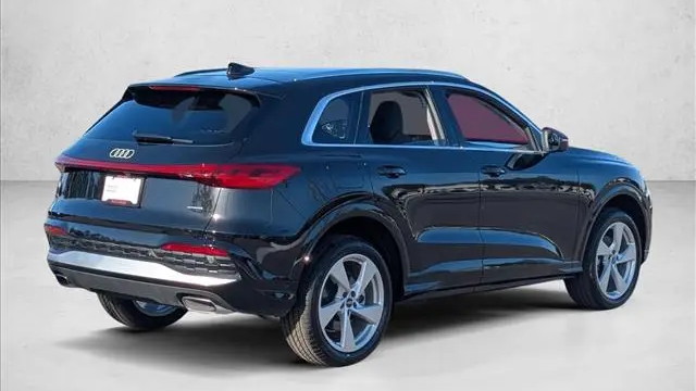 2025 Audi Q5 quattro Premium Plus TFSI