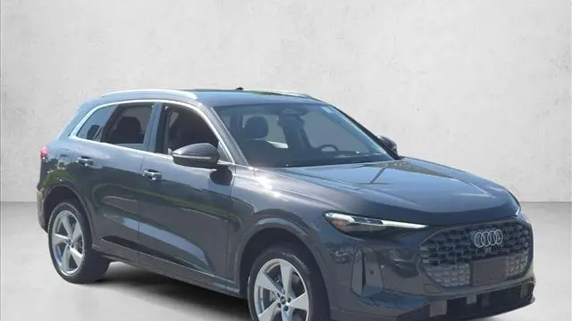 2026 Audi Q5 quattro Premium Plus TFSI