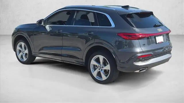2026 Audi Q5 quattro Premium Plus TFSI