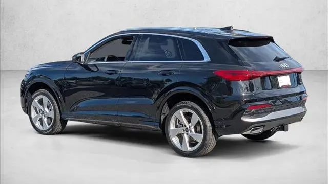 2025 Audi Q5 quattro Premium Plus TFSI