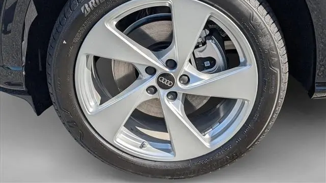 2025 Audi Q5 quattro Premium Plus TFSI