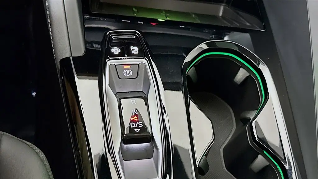 2025 Audi Q5 quattro Premium Plus TFSI