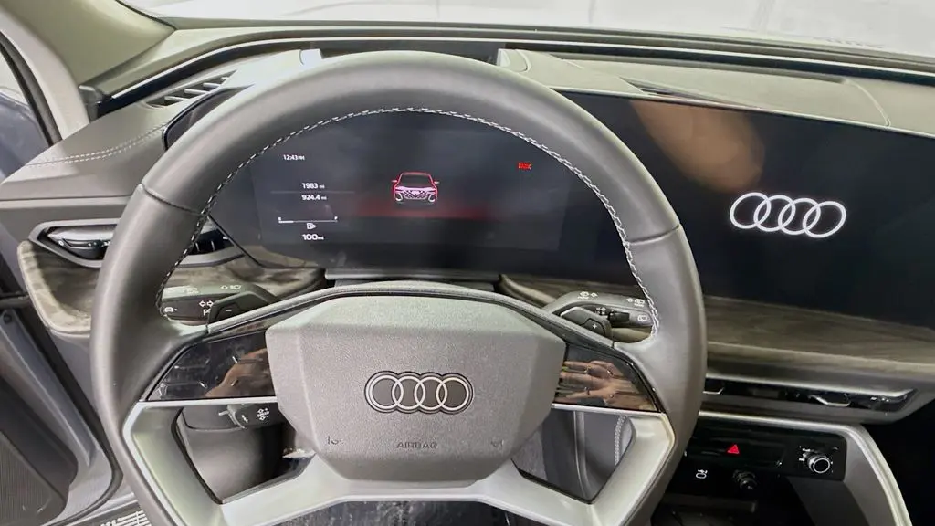 2025 Audi Q5 quattro Premium Plus TFSI