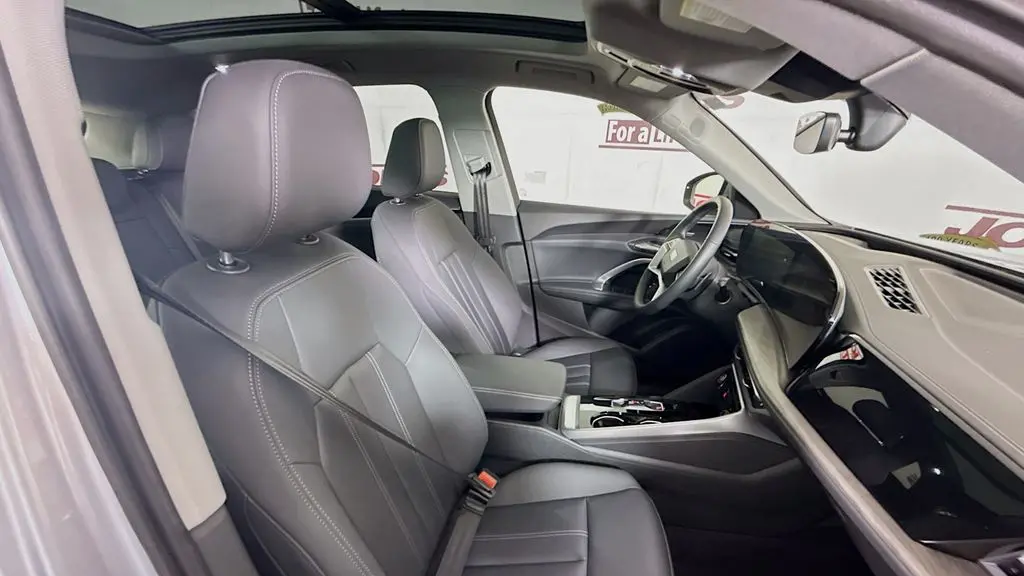 2025 Audi Q5 quattro Premium Plus TFSI