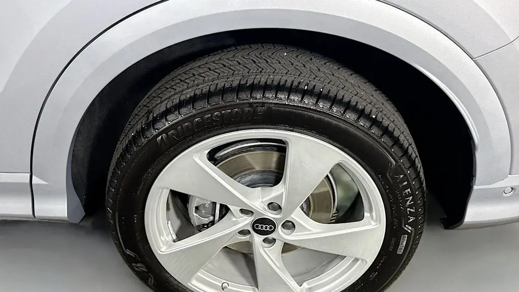 2025 Audi Q5 quattro Premium Plus TFSI