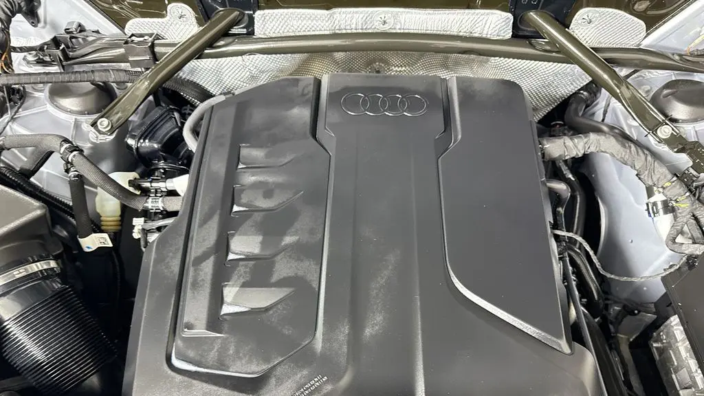 2025 Audi Q5 quattro Premium Plus TFSI