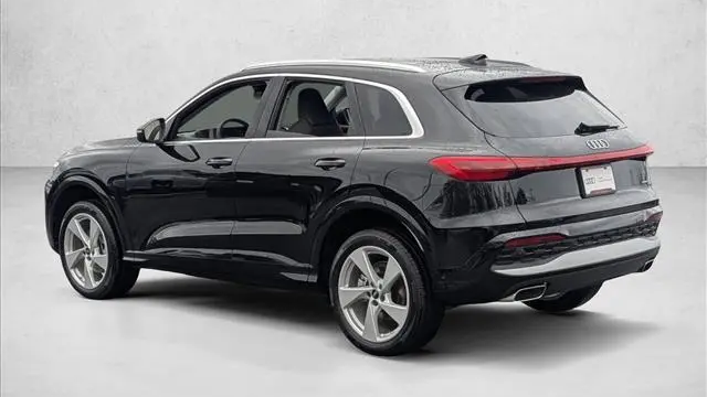 2025 Audi Q5 quattro Premium Plus TFSI