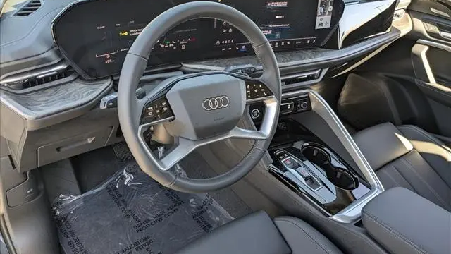 2025 Audi Q5 quattro Premium Plus TFSI