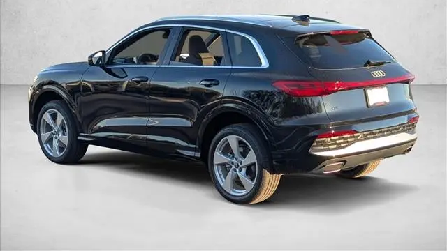 2025 Audi Q5 quattro Premium Plus TFSI