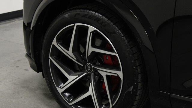 2025 Audi SQ6 e-tron quattro Prestige