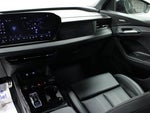 2025 SQ6 e-tron Thumbnail 18