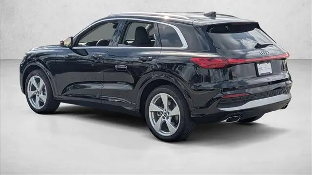 2025 Audi Q5 quattro Prestige TFSI