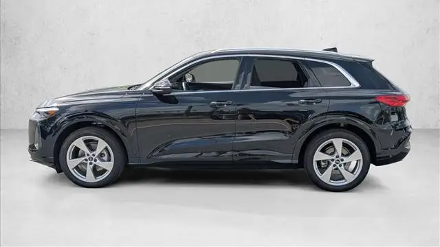 2025 Audi Q5 quattro Prestige TFSI