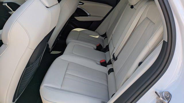 2025 Audi Q5 quattro Prestige TFSI