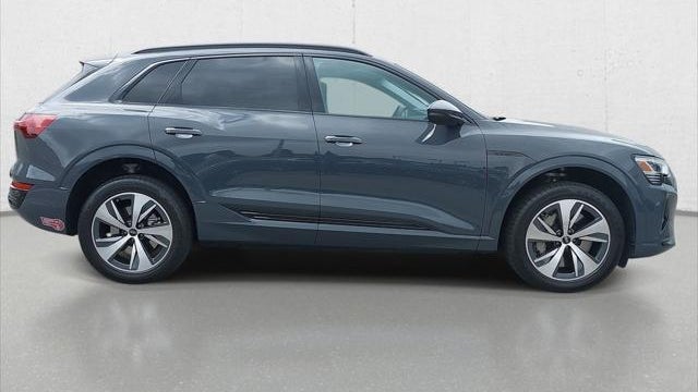 2024 Audi Q8 e-tron quattro Premium