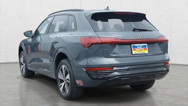 2024 Audi Q8 e-tron quattro Premium
