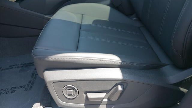2027 Audi Q6 e-tron quattro Premium Plus
